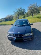 BMW 323i - - BMW 323 aus 2000: 323i