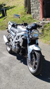 Suzuki SV1000 - SUZUKI SV 1000
