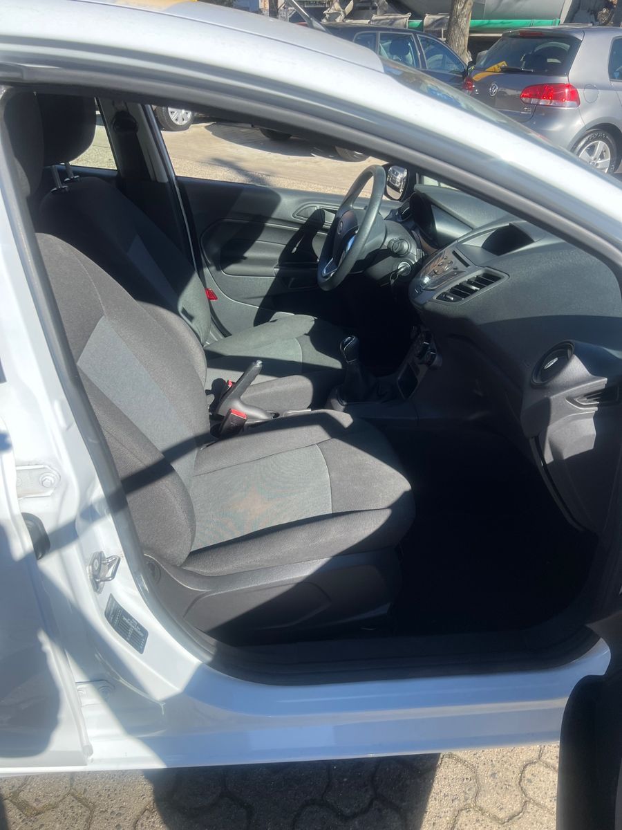 Fahrzeugabbildung Ford Fiesta Ambiente * 1.HAND *