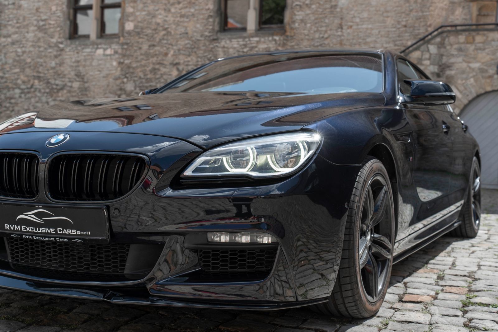 Fahrzeugabbildung BMW 640i xDrive GC M-SPORTPAKET HUD LED H&K