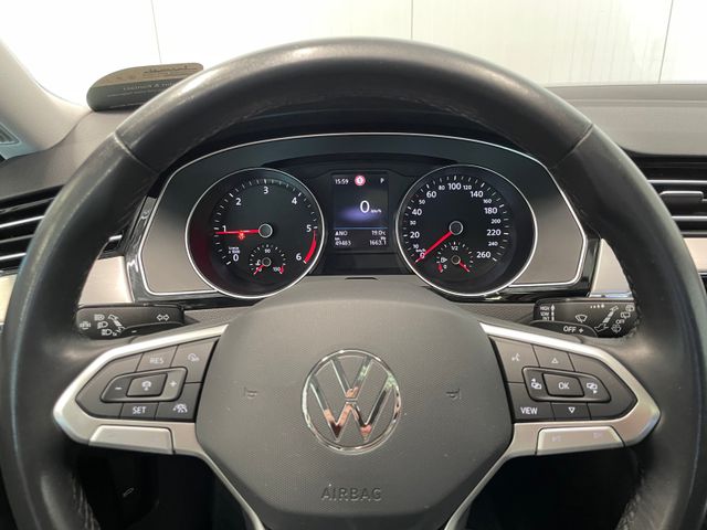 Passat Variant Elegance 2.0 TDI DSG LED PANO NAV