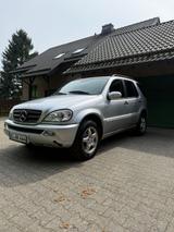 Mercedes-Benz Mercedes ML 270 CDi - gebrauchte Mercedes-Benz ML 270 aus dem Jahr 2001