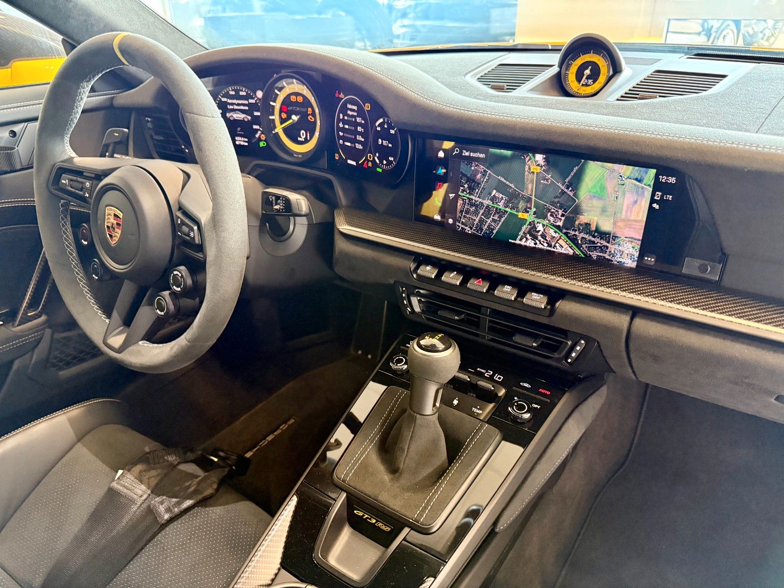 Fahrzeugabbildung Porsche 911 992 GT3 RS Weissach/PCCB/Clubsport/LIFT