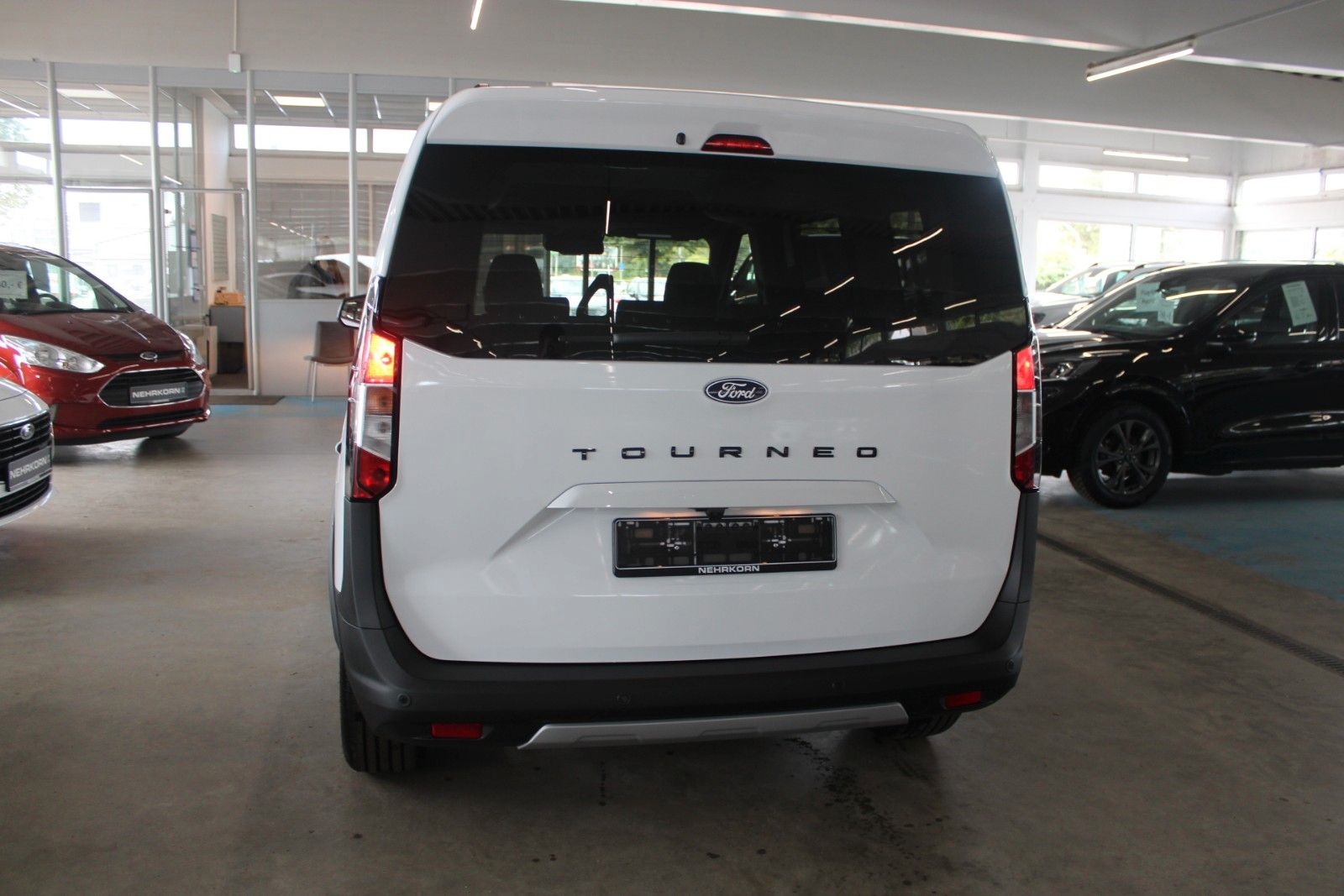 Fahrzeugabbildung Ford Tourneo Courier ACTIVE Winter + FahrerAssistPak3