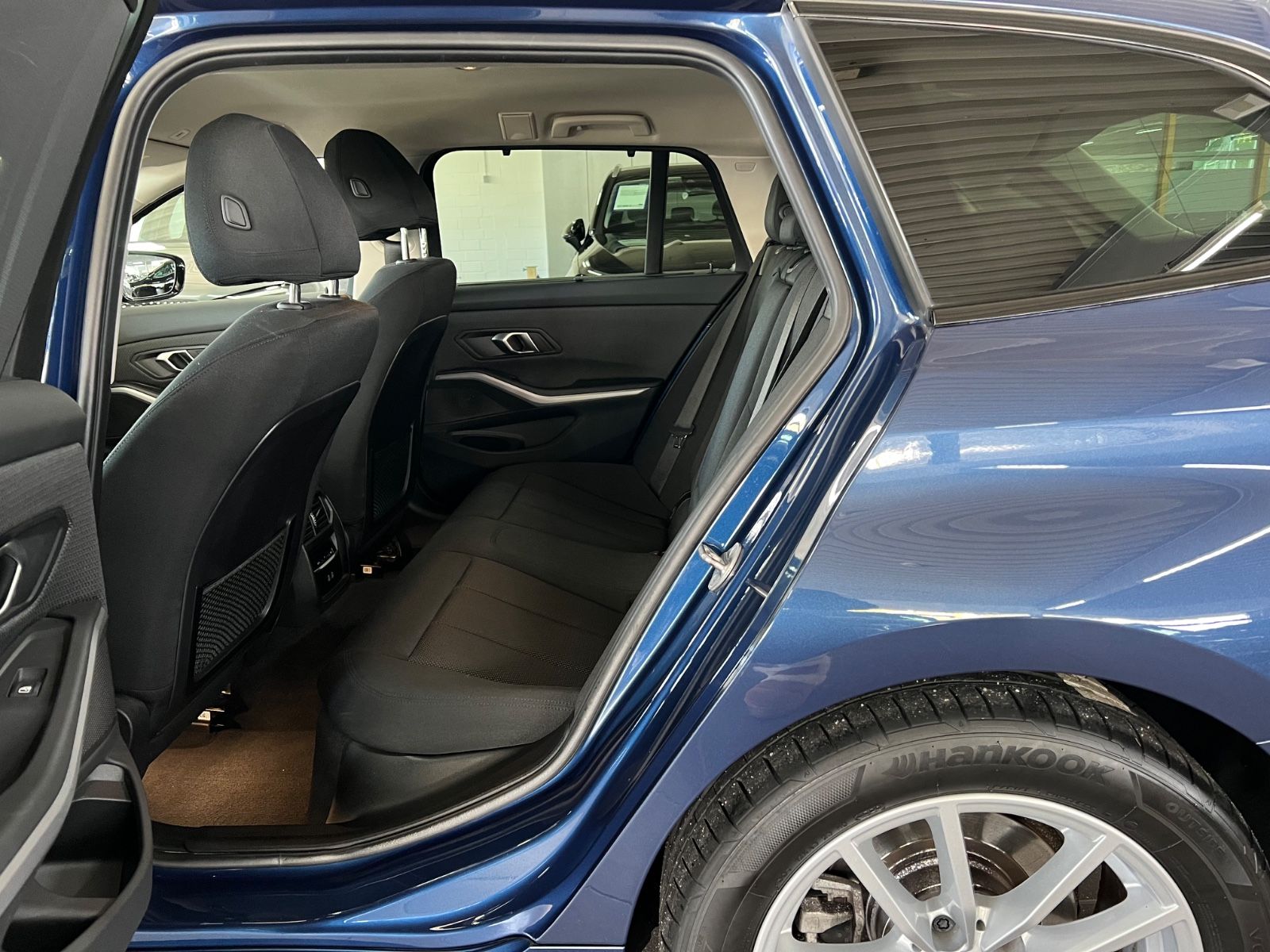BMW 318 d Touring AHK+DA+ACC+Keyless+Park Assist foto 24