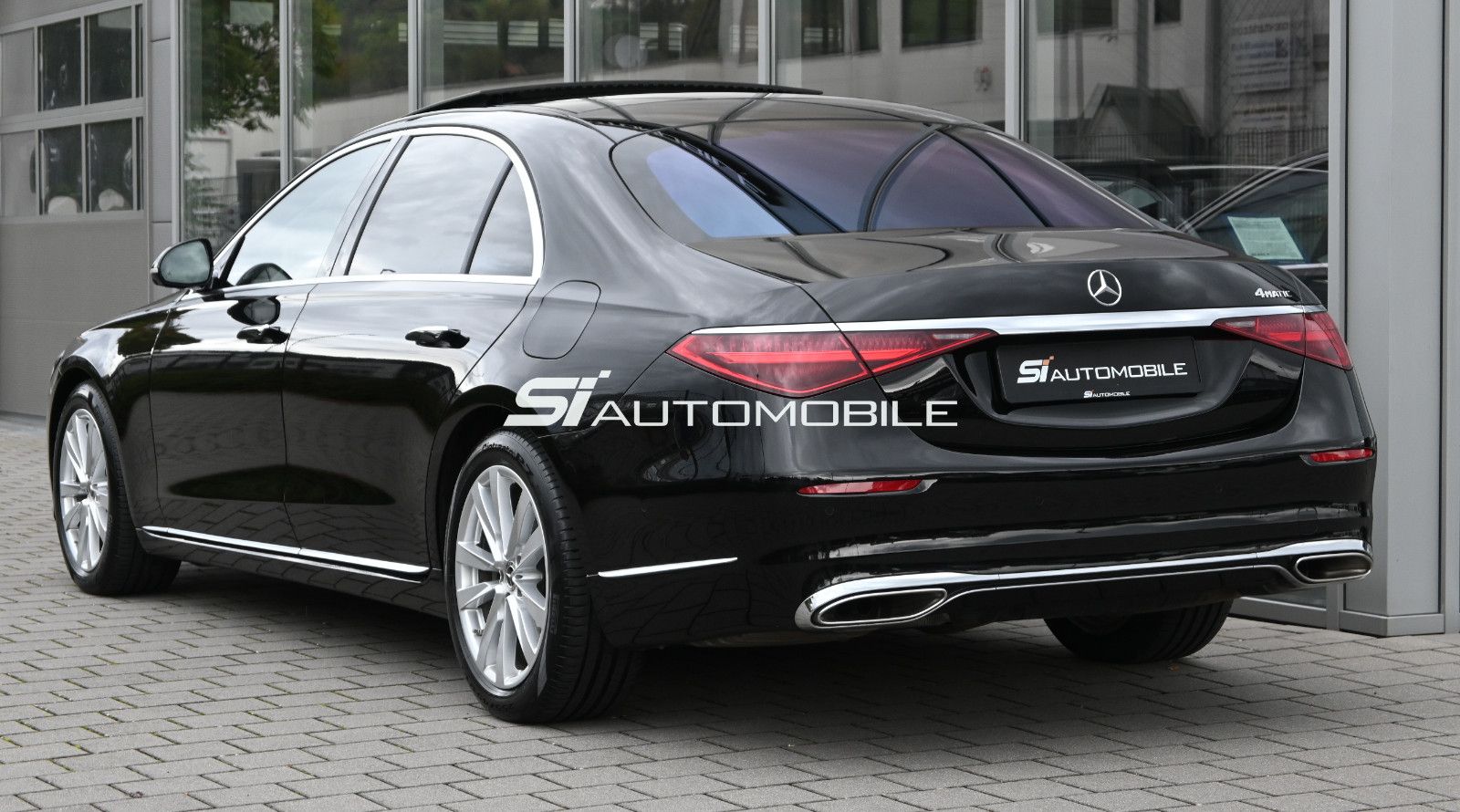 Fahrzeugabbildung Mercedes-Benz S 580 e 4MATIC Lang °UVP 191.620€°4-SITZE°PANO°