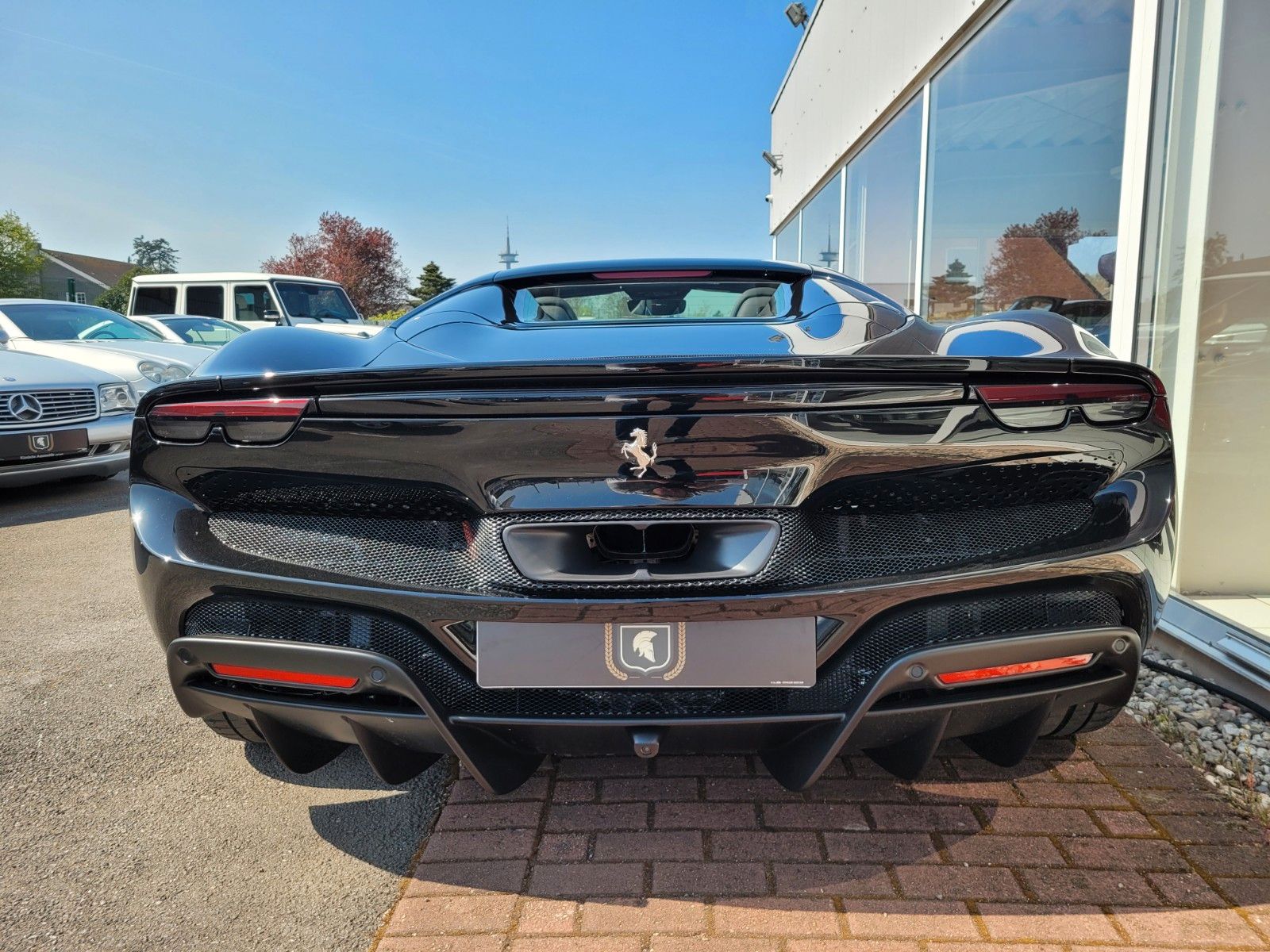 Fahrzeugabbildung Ferrari 296 GTS/All Black/Lift/Daytona/HiFi