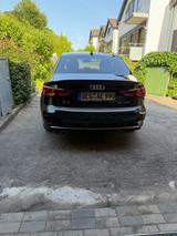 Audi A3 Limousine 35 TFSI S tronic S-Line - Audi A3: Aud