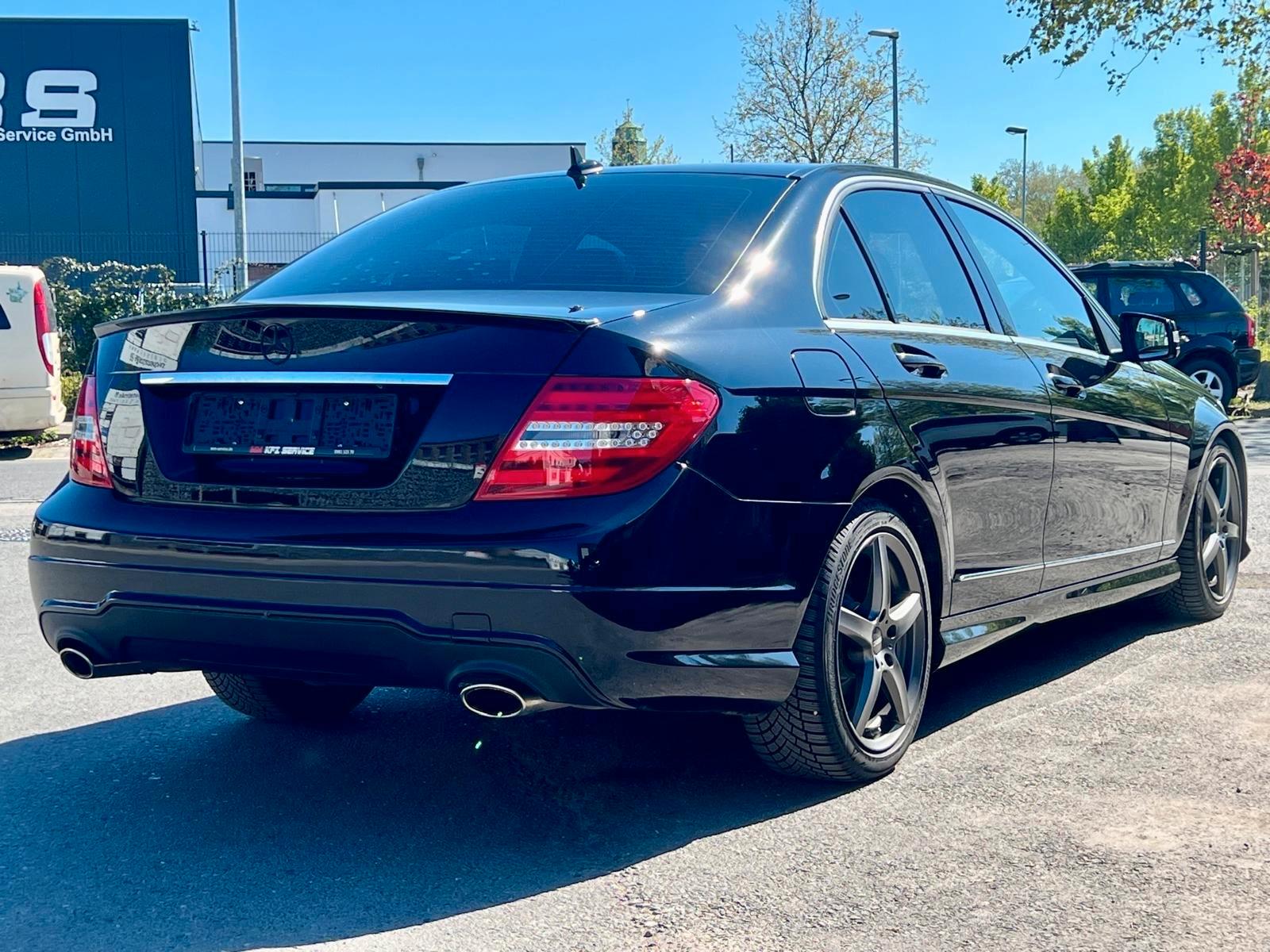 Mercedes-Benz C 300 Limousine 4Matic Edition