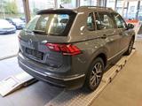 Volkswagen Tiguan Life 2.0TDI DSG/AHK/ACC/CAM/GARANTIE10/27 - Volkswagen Tiguan mit Anhängerkupplung