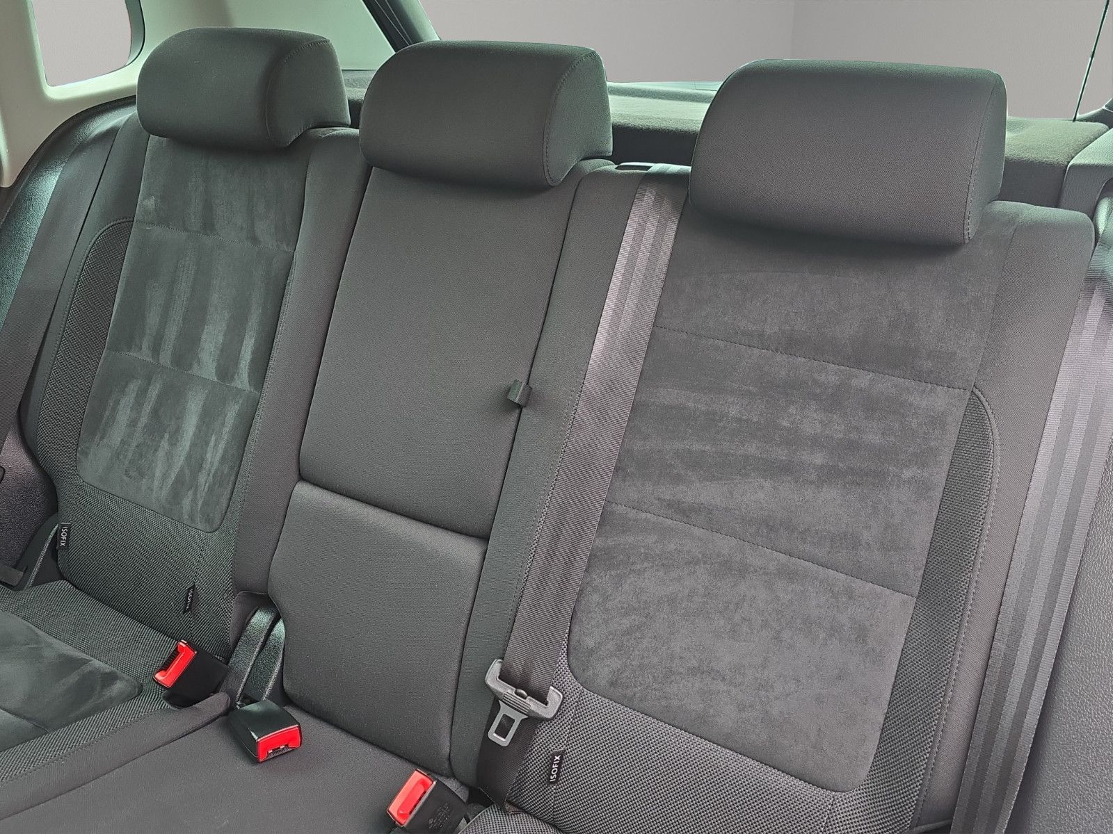 Fahrzeugabbildung Volkswagen Tiguan Sport & Style 4Motion+1.HAND+AUTOMATIK