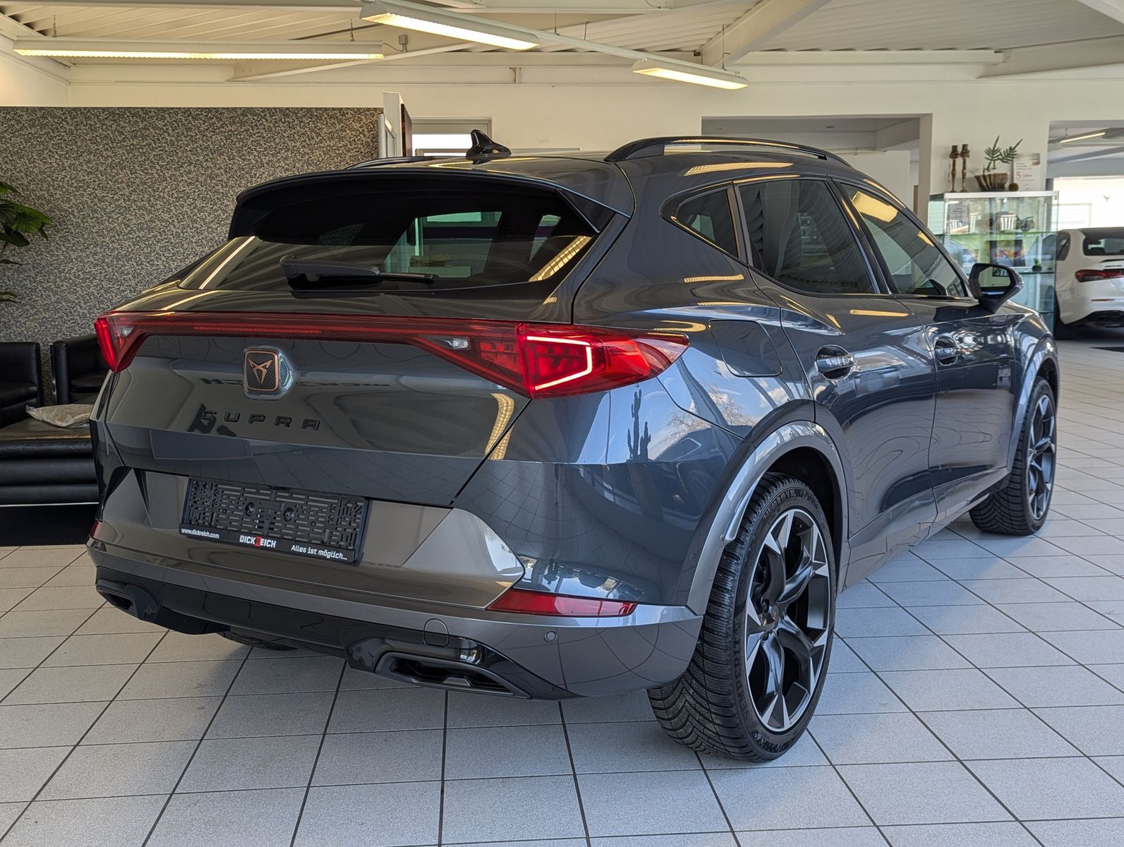CUPRA Formentor 1.5 TSI DSG DCC Full-Link Cam Navi 19" - Image 7