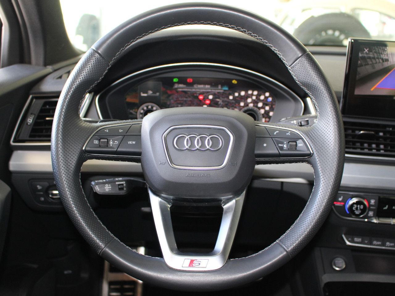 Fahrzeugabbildung Audi Q5 40 TFSI quattro S line AHK/Matrix/ACC