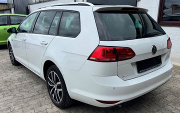 Volkswagen Golf - 5
