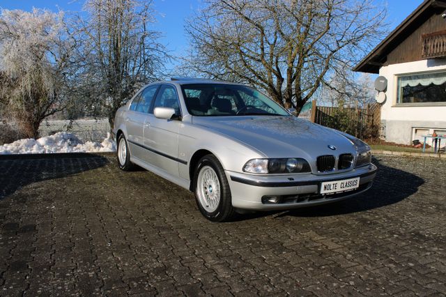 BMW E39 528i *2. Hand* *erst 124tkm* *Leder* *Xenon*