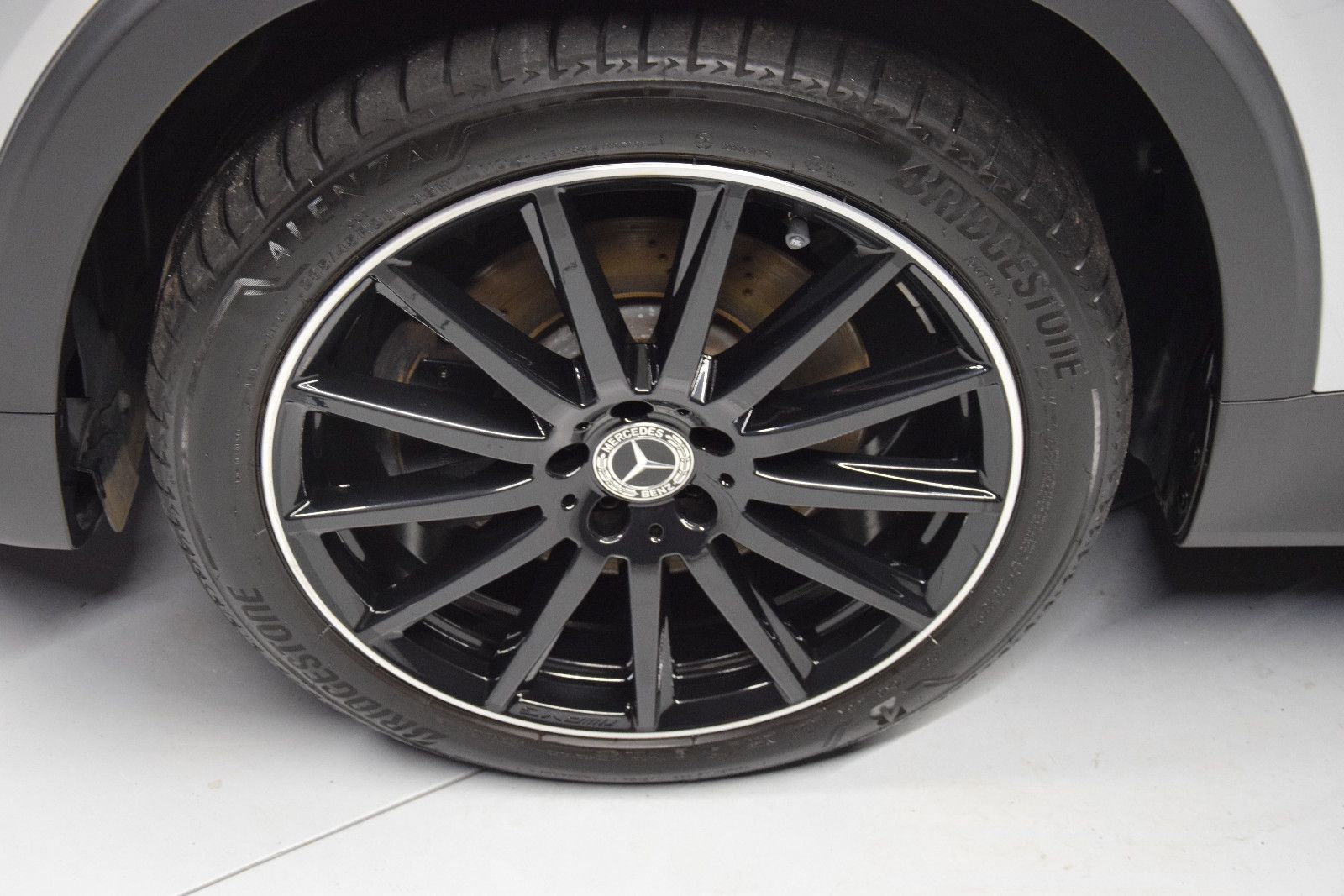 Fahrzeugabbildung Mercedes-Benz GLB 220 d AMG Line Pano. Kamera LED AHK 20 Zoll
