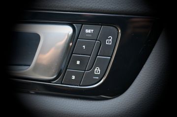Porsche Cayenne - 12