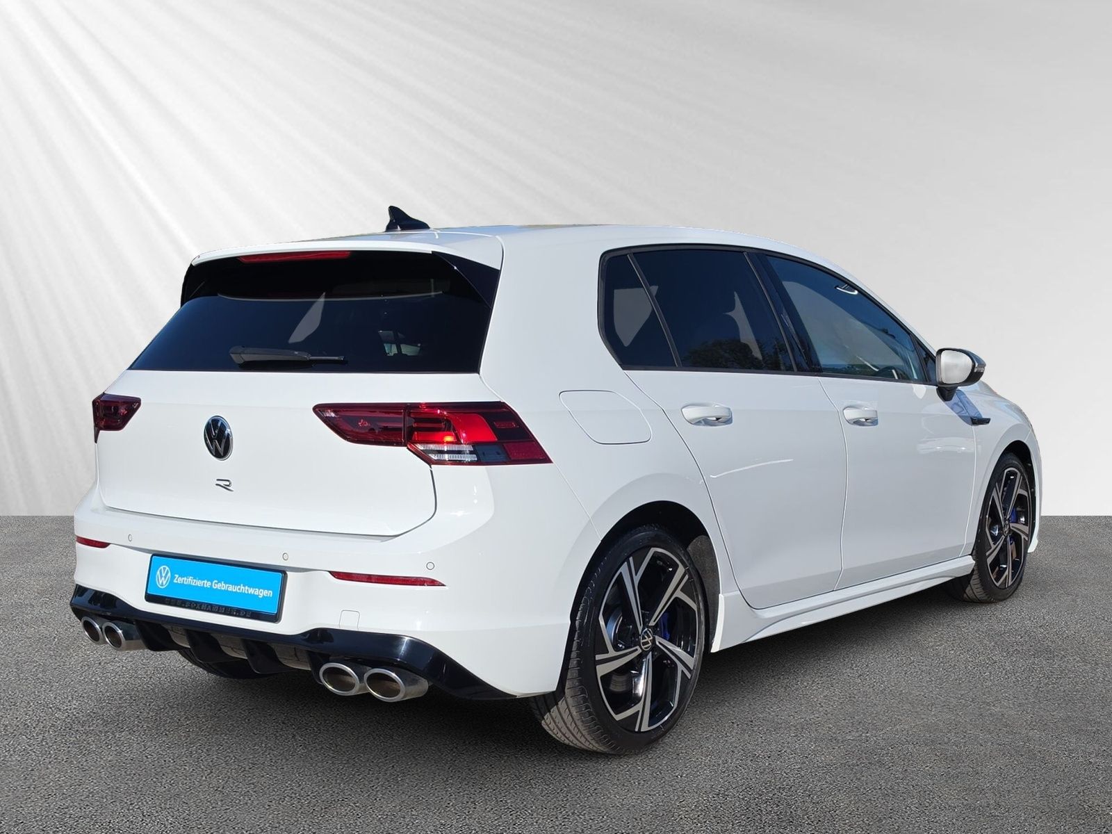 Volkswagen Golf VIII R 2,0 TSI DSG 4Motion NAVI HARMAN.KARD foto 5