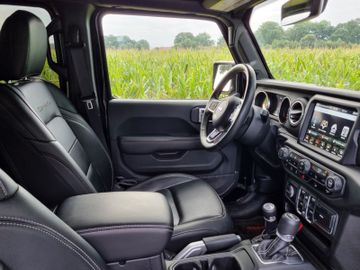 Jeep Wrangler - 11