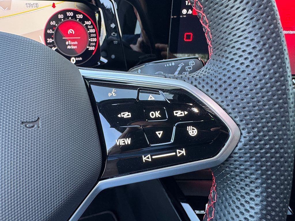 Golf VIII GTI 2.0 TSI DSG BLACK STYLE *NAVI*H&K*