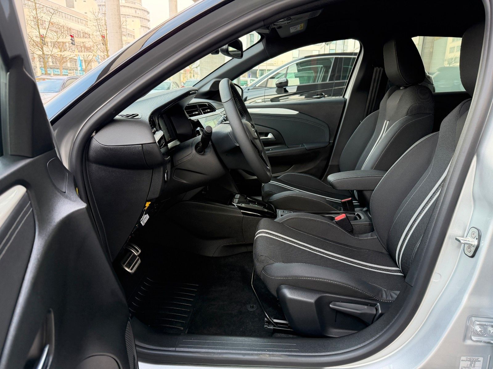 Fahrzeugabbildung Opel Corsa F 1.2 Turbo GS Kamera,LED,Navi,SHZ,Keyless