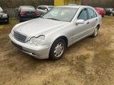Mercedes-Benz Mercedes C 200 Kompressor (W203)  Schalte... - Mercedes-Benz C-Klasse S203