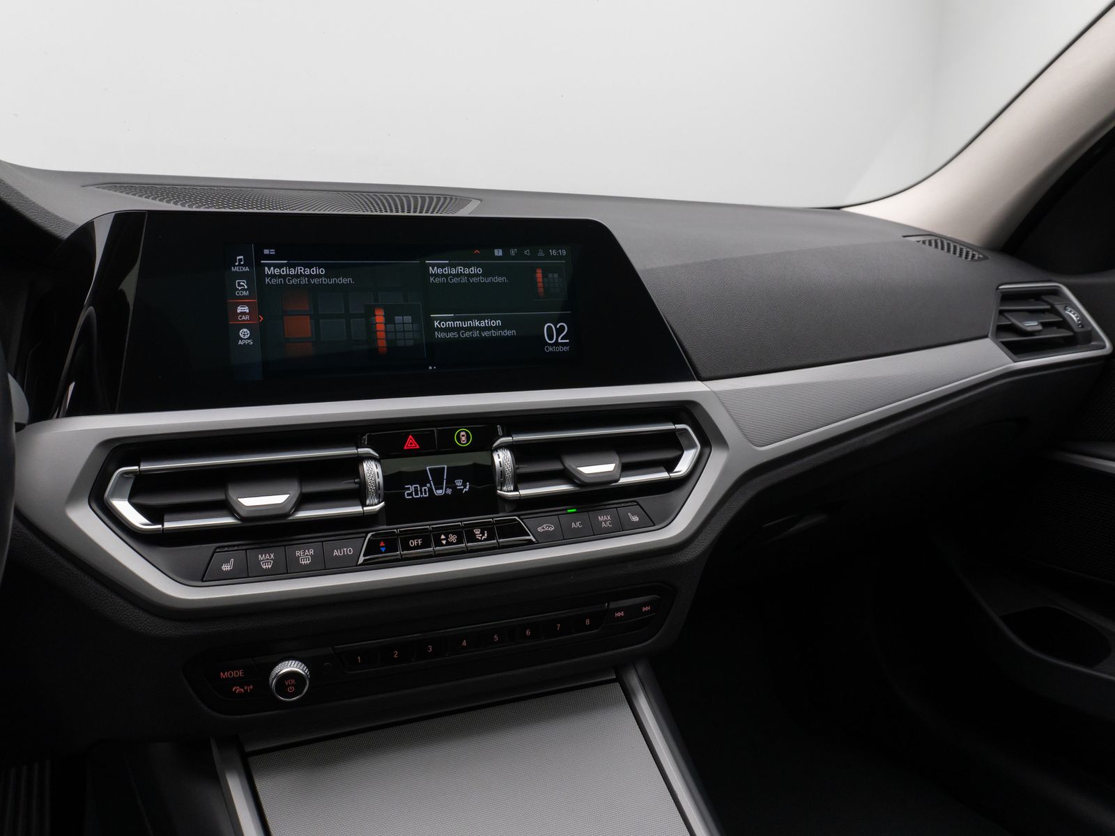 Fahrzeugabbildung BMW 320d Panorama DAB PDC Sitzhzg Geschwindigkeitsre