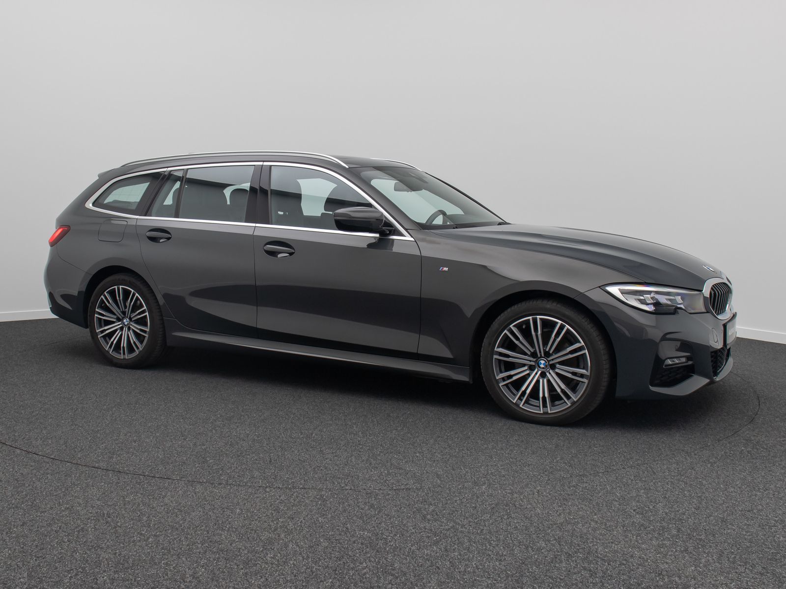 Fahrzeugabbildung BMW 320d xD M Sport HUD HiFi DAB Individual Panorama