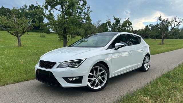 SEAT Leon FR 1.4 TSI / 150 PS / Panorama / AHK / RKF