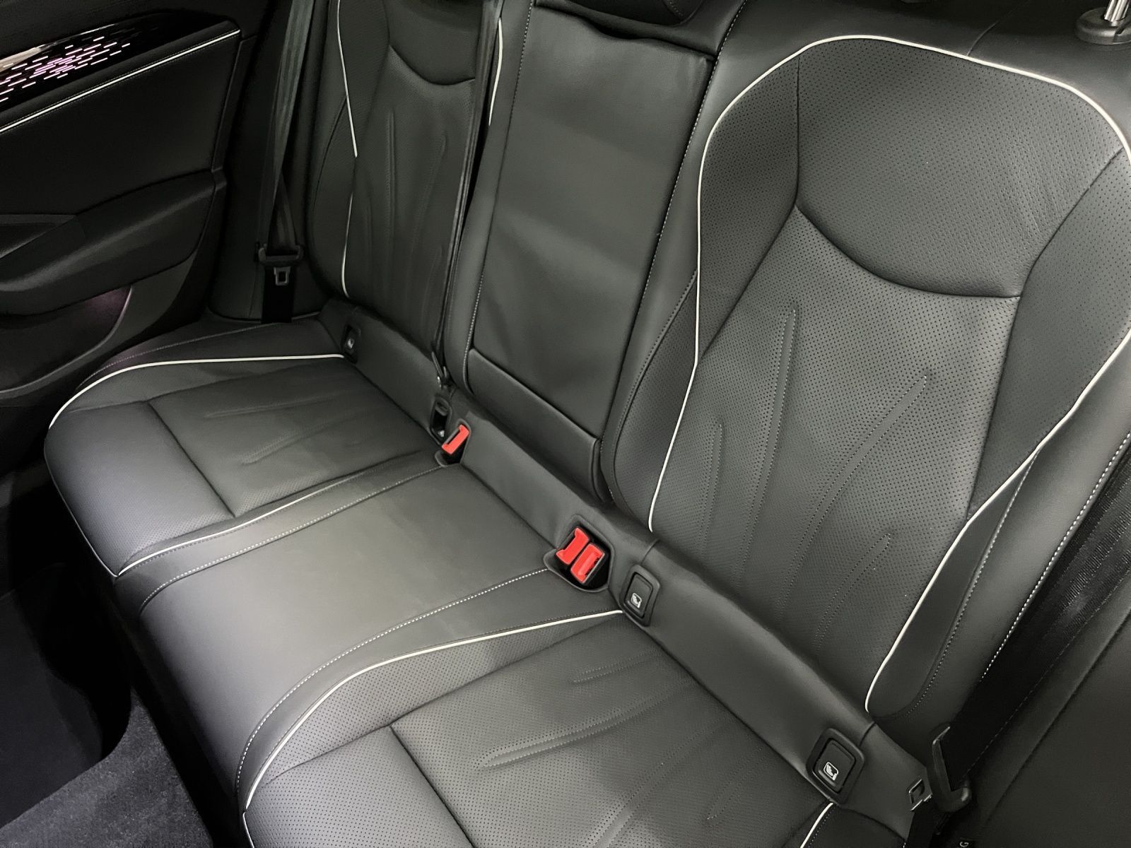 Volkswagen Passat Variant - Bild 18