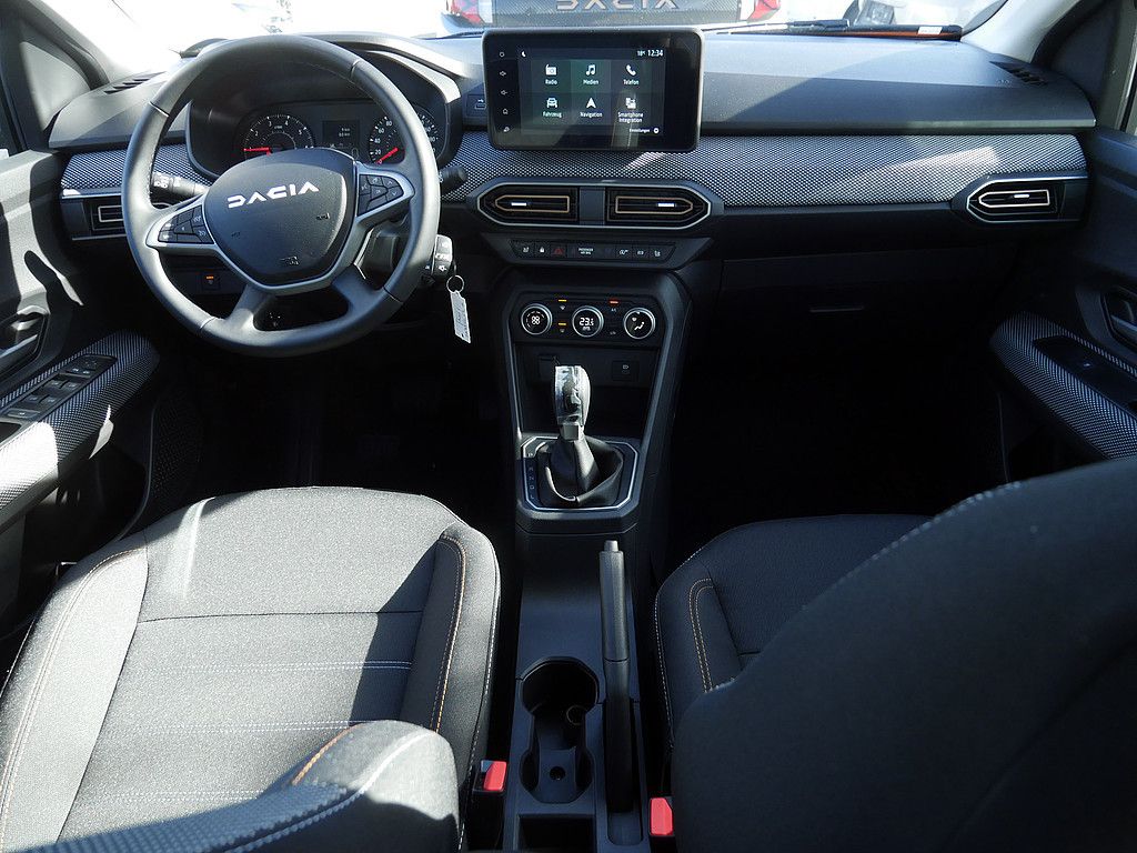 Fahrzeugabbildung Dacia Sandero Stepway Expression TCe 90 CVT Automatik