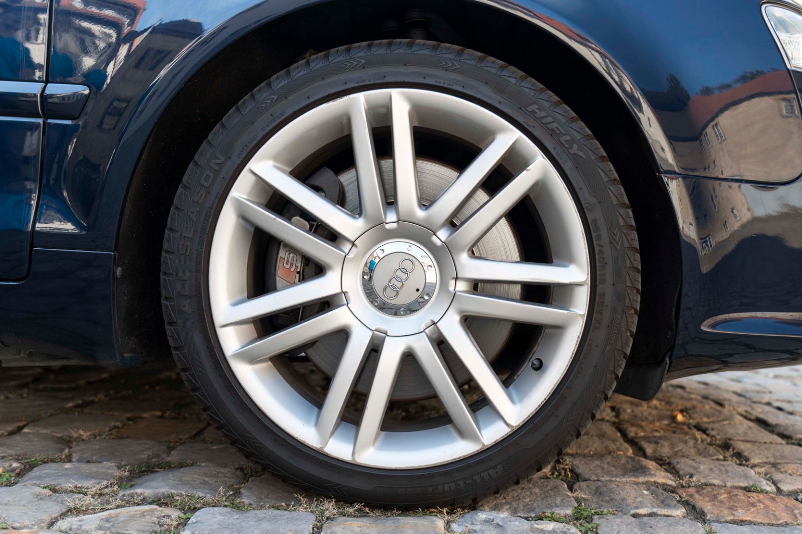 Fahrzeugabbildung Audi S4 Cabriolet 4.2 quattro TEMPOMAT M+S LEDER