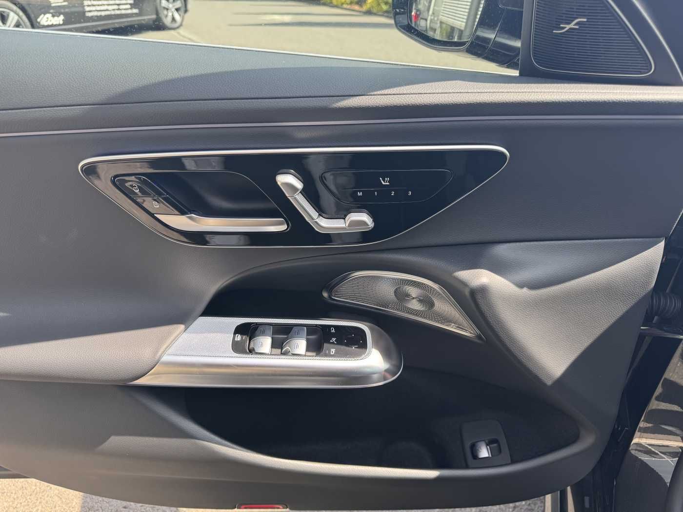Fahrzeugabbildung Mercedes-Benz E 300de T AHK+Burm4D+Distr+Memory+360