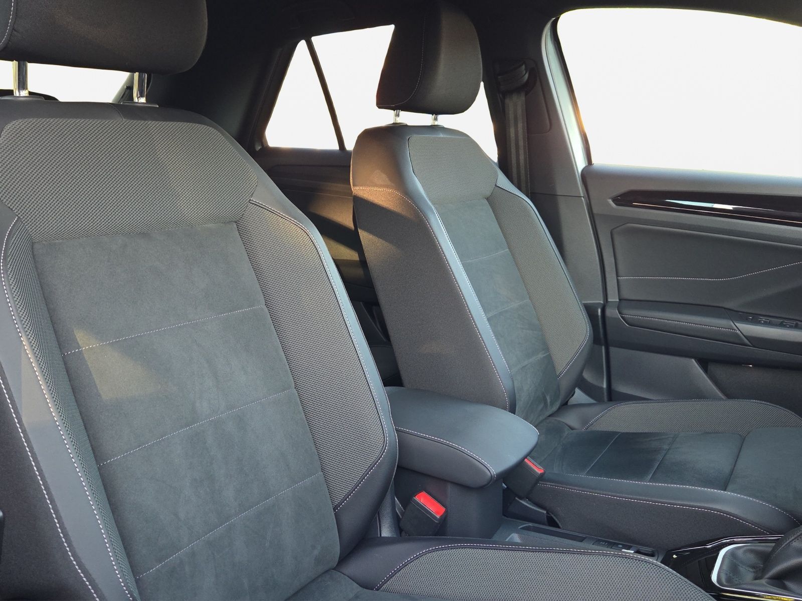Volkswagen T-Roc - Bild 6