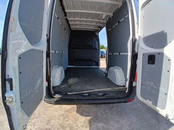 Mercedes Sprinter - 11