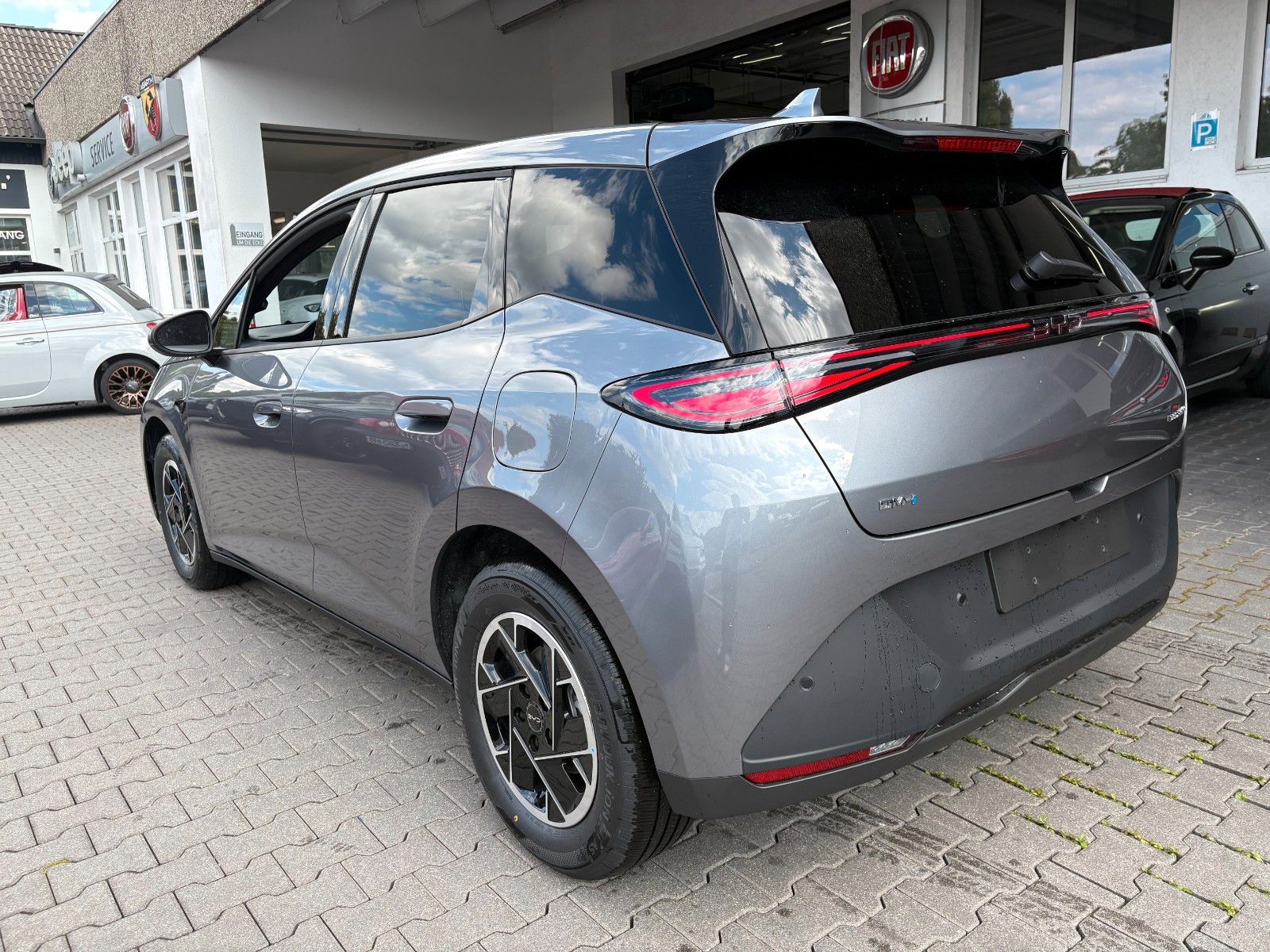 BYD DOLPHIN