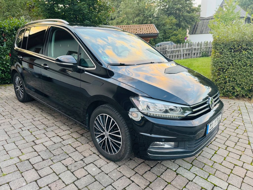 Image of Volkswagen Touran