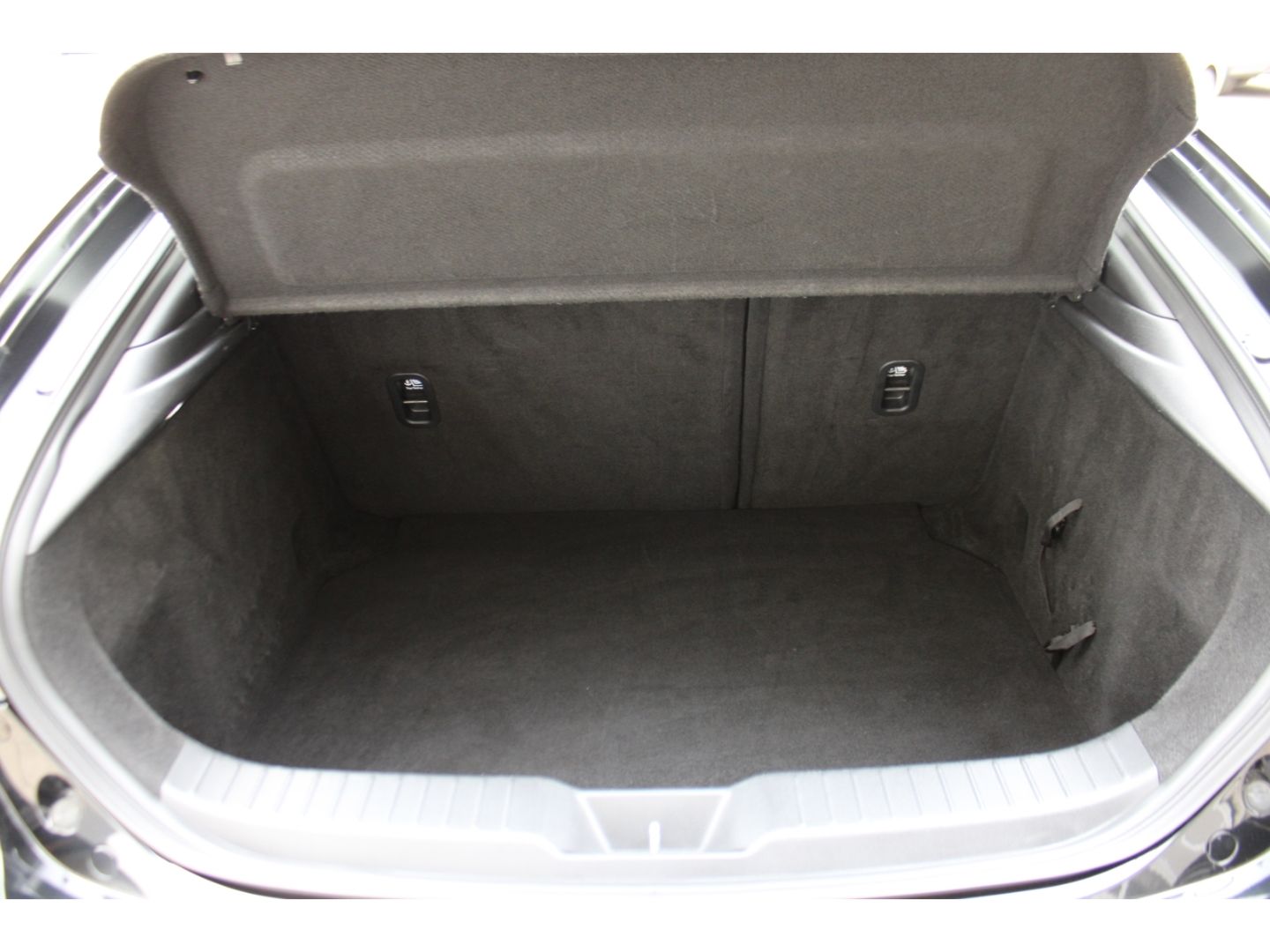 MAZDA 3 Selection SKYACTIV-X M-Hybrid ACC LED 360 Grad - Image 9