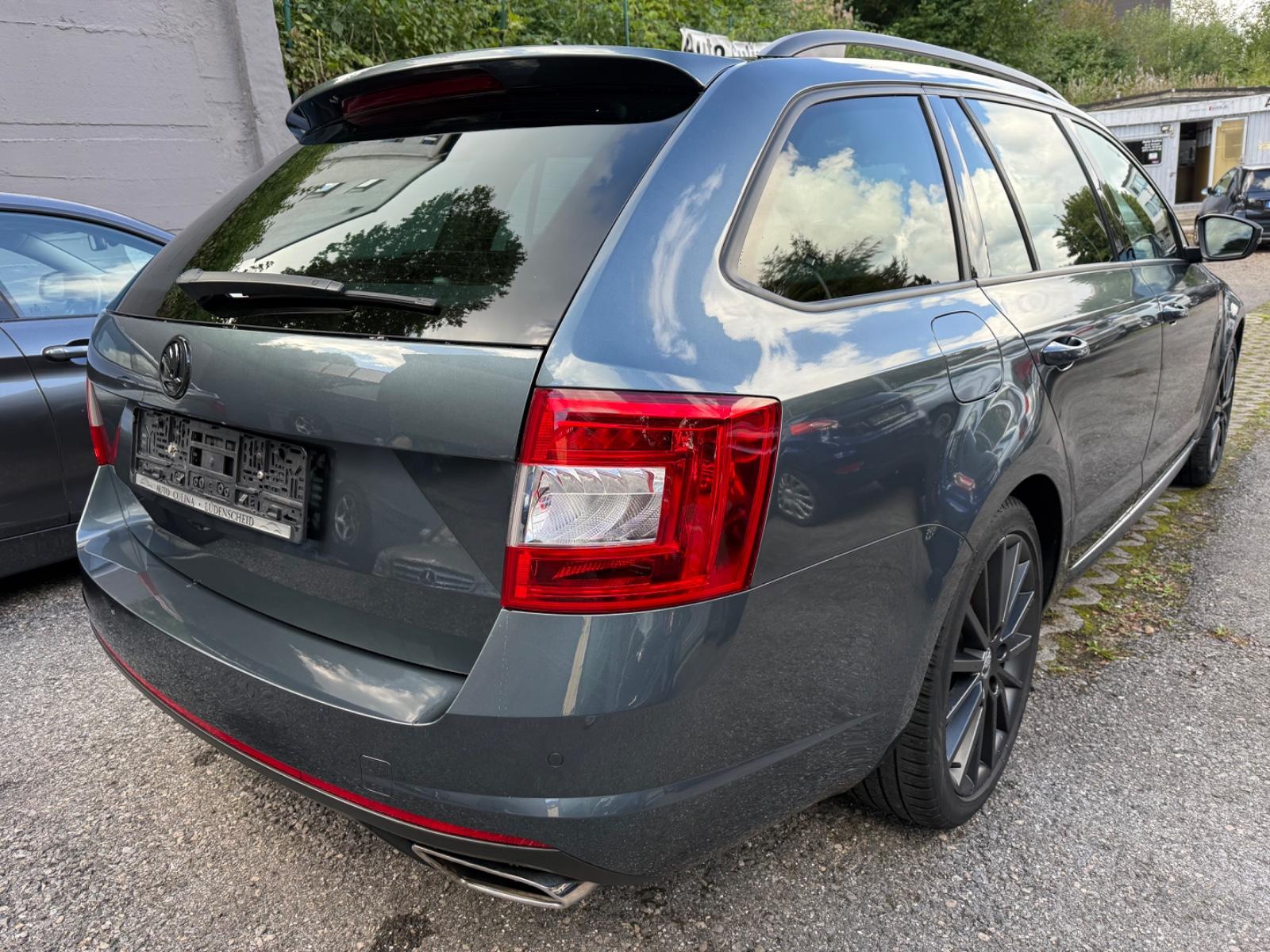Skoda Octavia Combi RS Klima Navi Xenon -nur 73.000km!