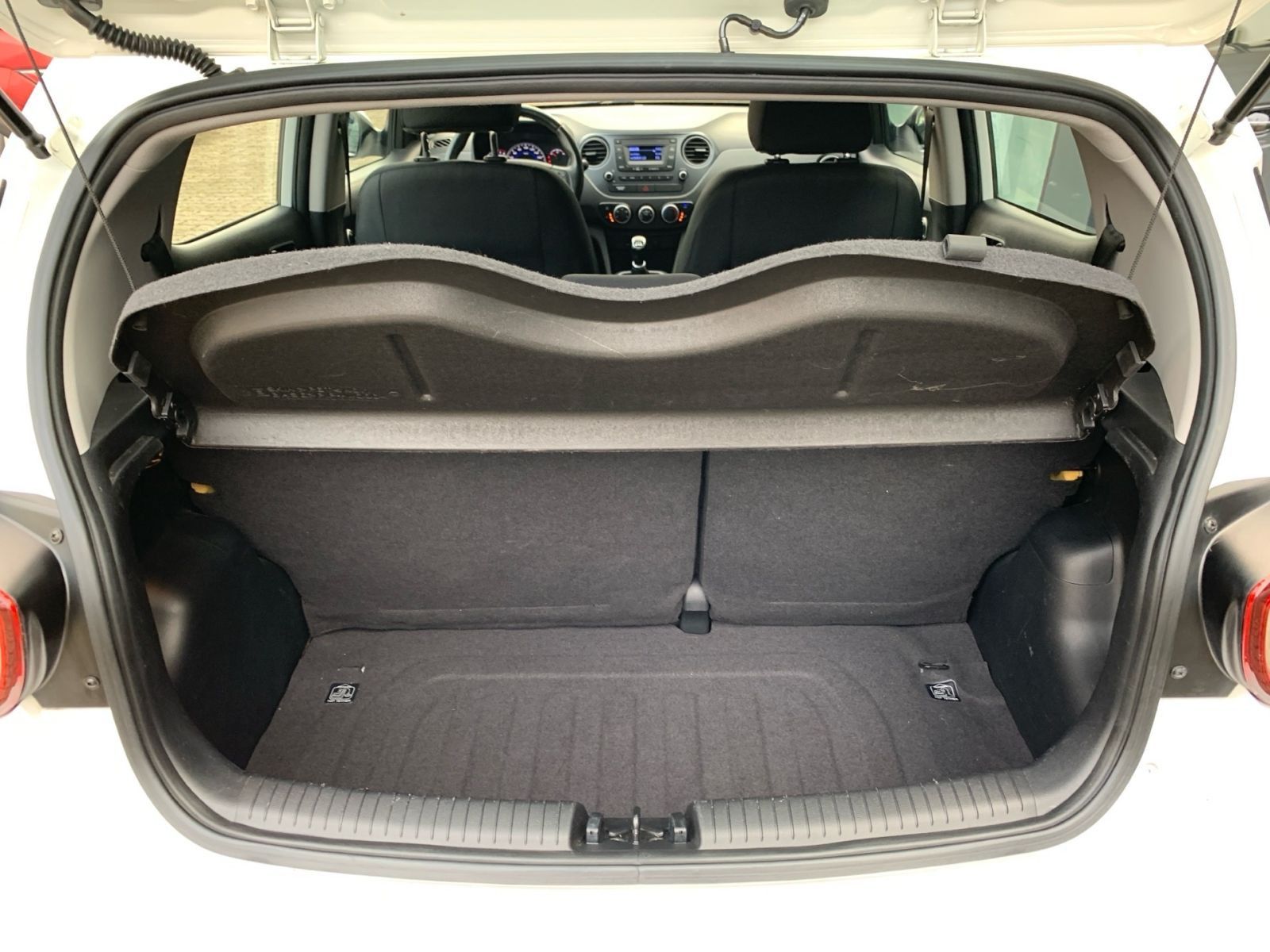 Fahrzeugabbildung Hyundai i10 1.0 Trend Sitzheizung