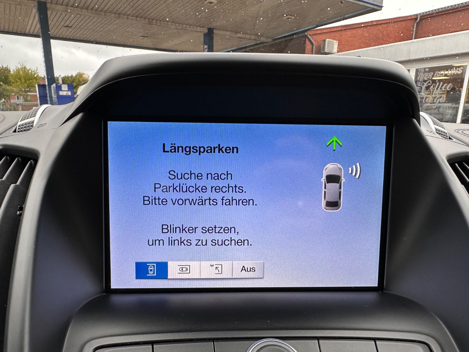 Fahrzeugabbildung Ford Kuga Vignale 2.0 TDCi 4x4 AHK/ACC/BiXenon/Keyfre