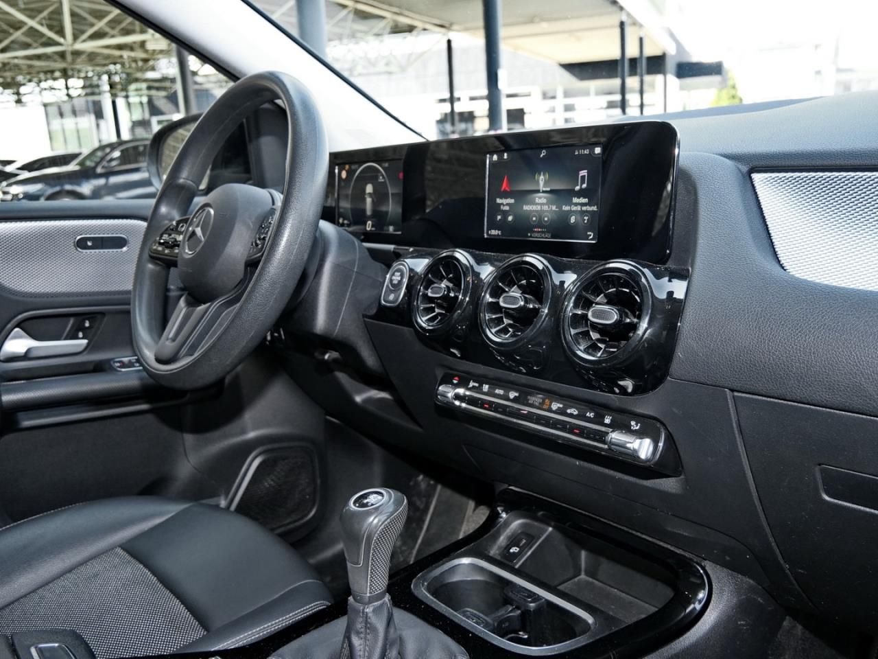 Mercedes-Benz B 200 d MBUX Navi+ Standheizung AHK foto 7
