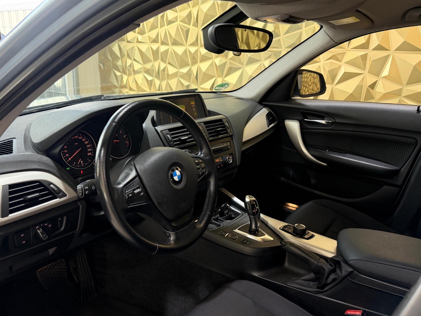 BMW 118 i|AUTOMATIK|2.HAND|SCHECKHEFT|XENON|PDC|TÜV