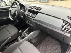 Fahrzeugabbildung Skoda Fabia Active 1.0 Ltr. 5-Gang Sitzhzg*Klima*Radio