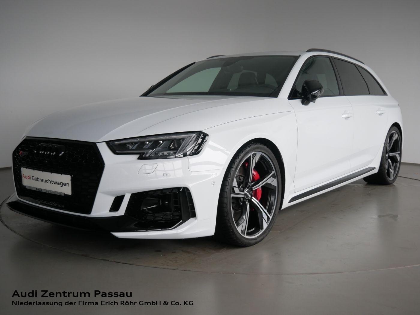 Audi RS 4 Avant MATRIX PANO HEAD-UP virt. Cock. NAVI+