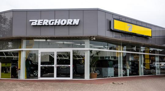 showroom-image-top