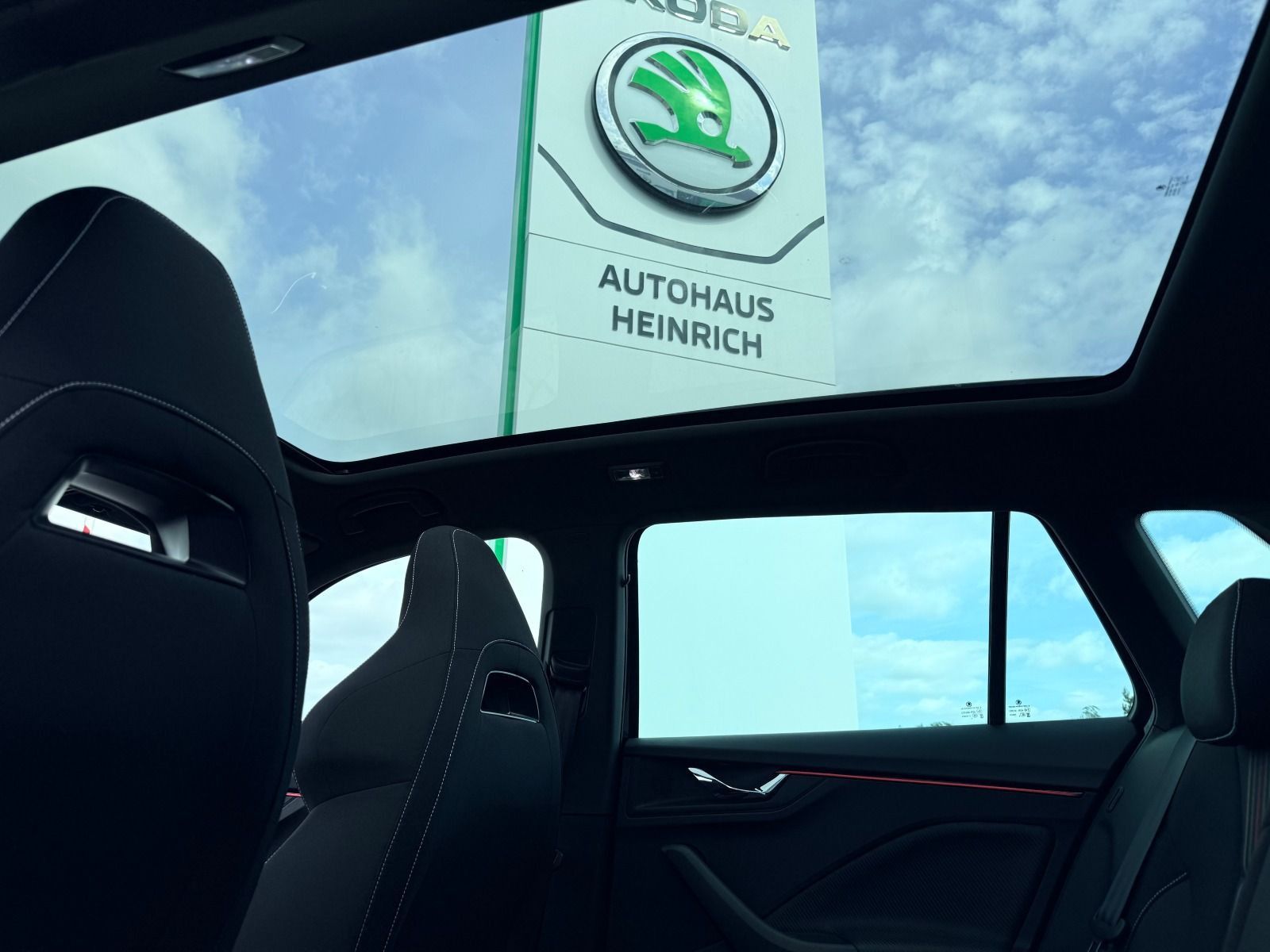 Fahrzeugabbildung SKODA Kamiq Monte Carlo DSG*AHK*RFK*SmartLink*