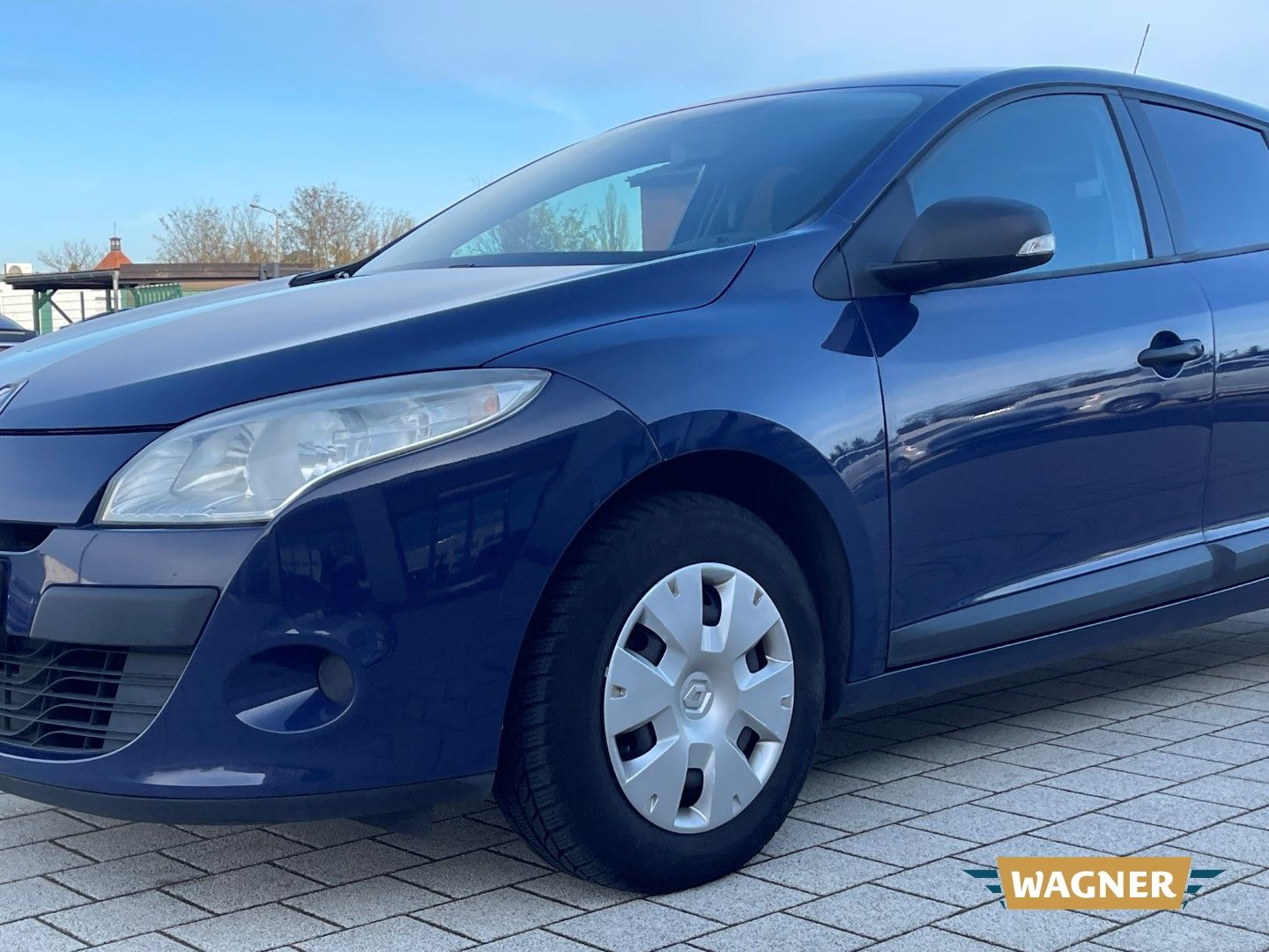 Fahrzeugabbildung Renault Megane III Authentique 1.6 16V 100