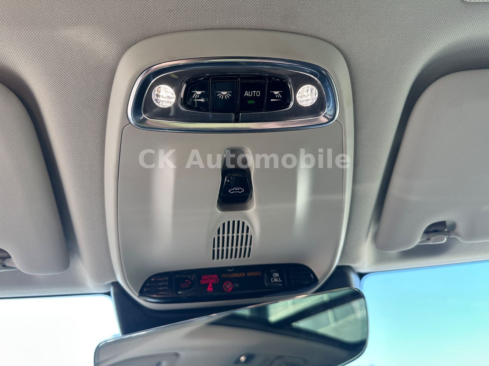 Fahrzeugabbildung Volvo XC60 B4 Momentum Pro AWD/Navi/Leder/Pano/LED/Kam