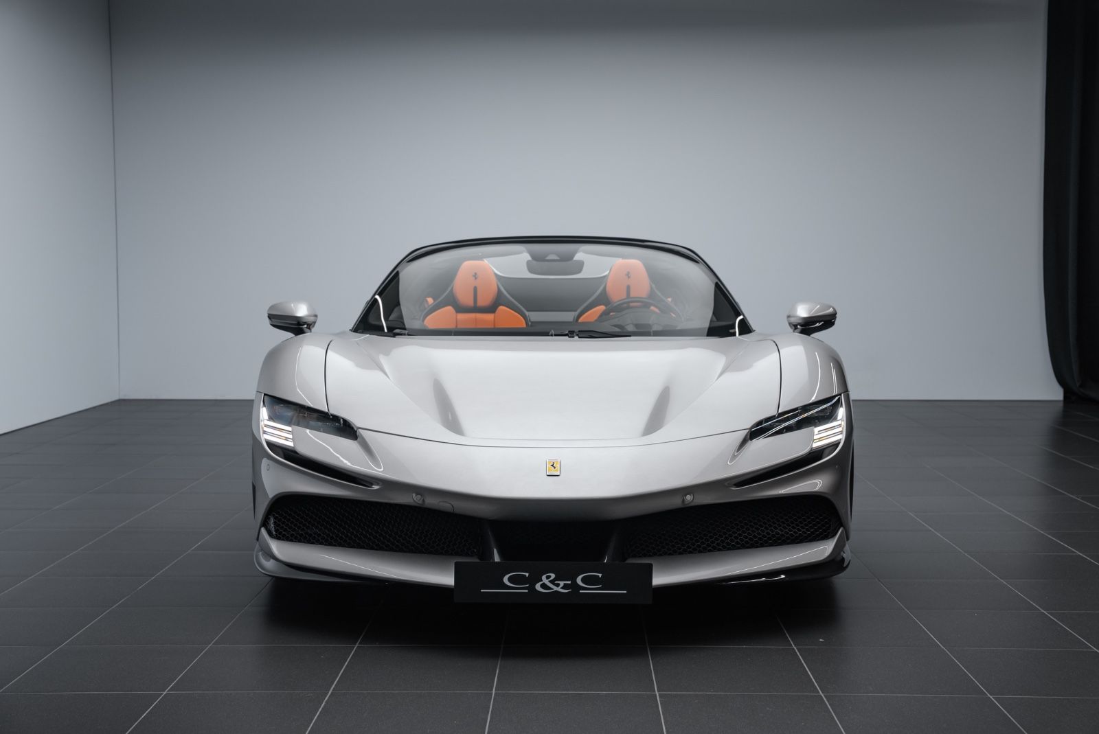 Fahrzeugabbildung Ferrari SF90 Spider FULL CARBON/LIFT/PAINTED SHIELDS